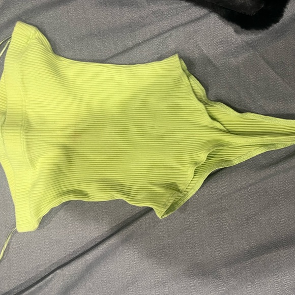 Kittenish neon yellow/green tube top - Picture 2 of 3